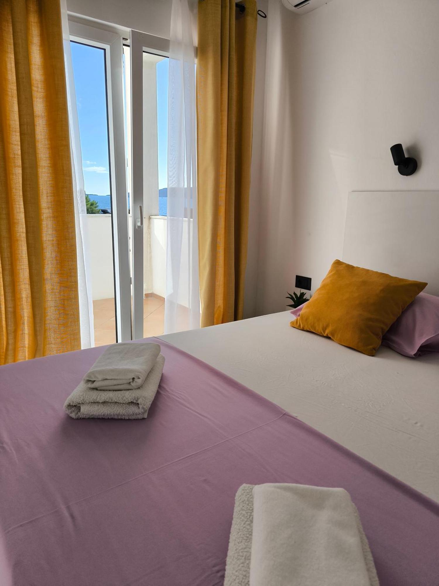 Astramaris Apartments Donji Okrug  Dış mekan fotoğraf