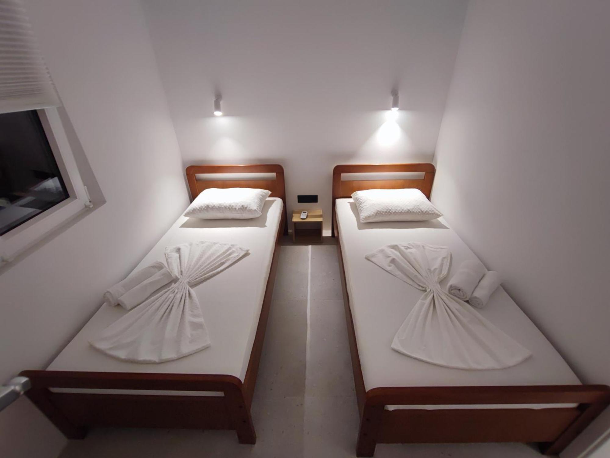 Astramaris Apartments Donji Okrug  Dış mekan fotoğraf