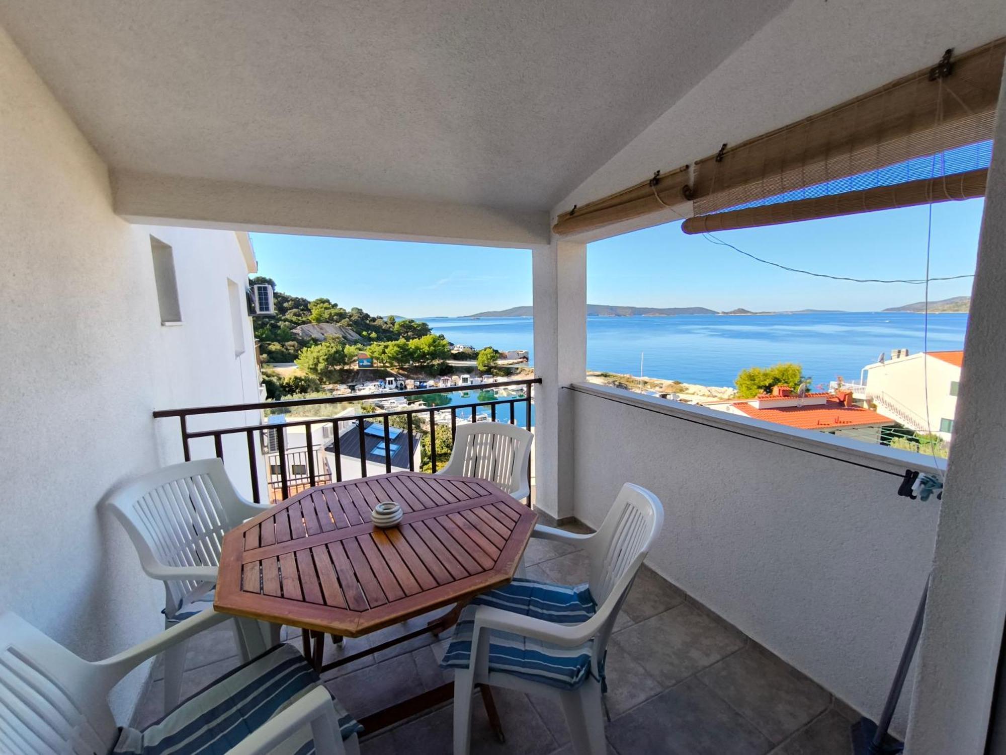 Astramaris Apartments Donji Okrug  Dış mekan fotoğraf
