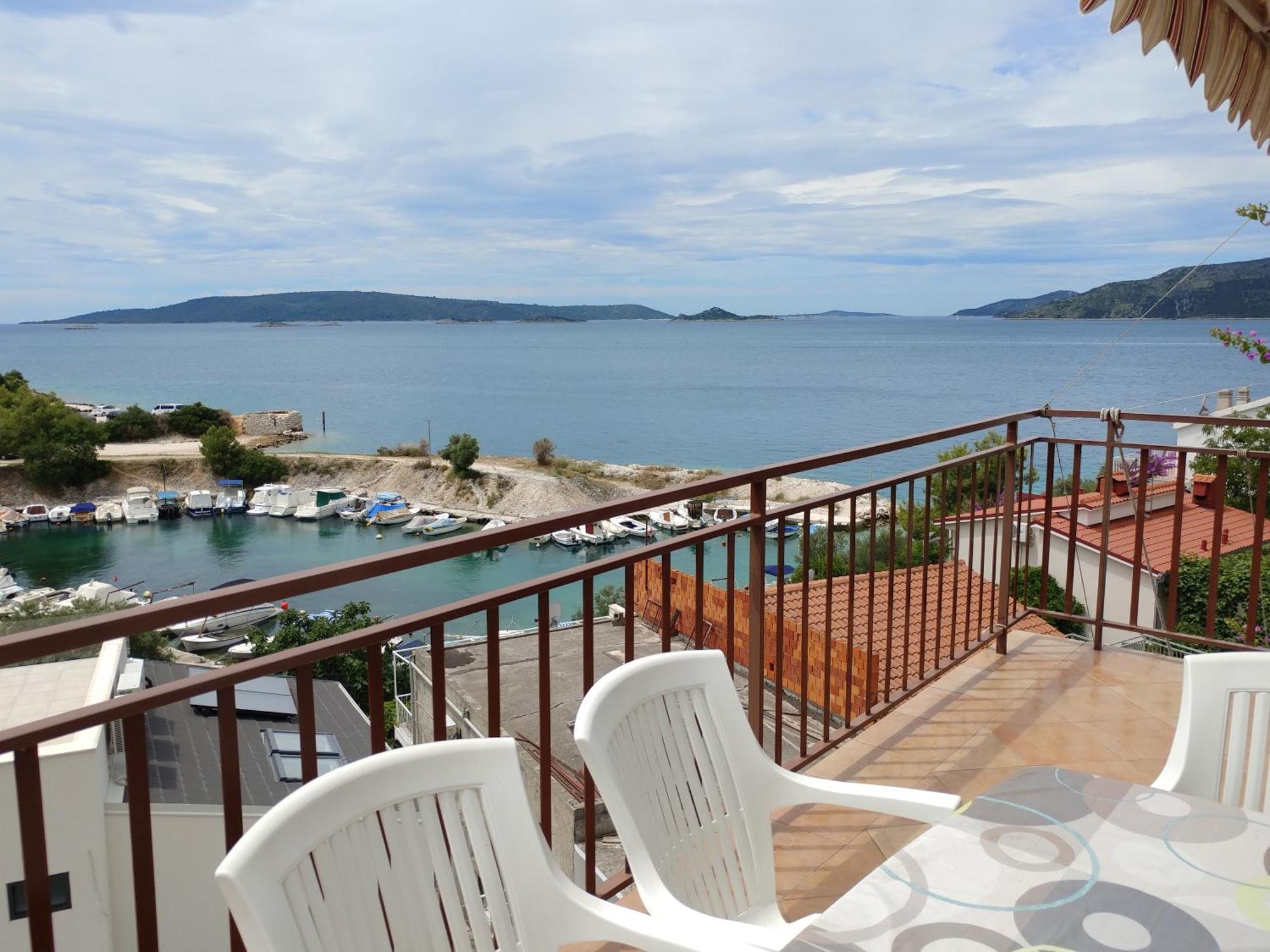 Astramaris Apartments Donji Okrug  Dış mekan fotoğraf