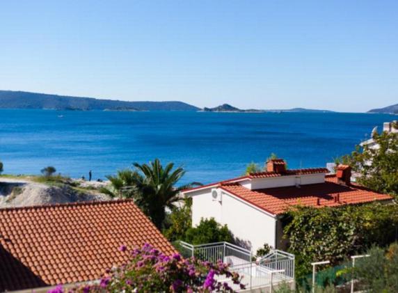 Astramaris Apartments Donji Okrug  Dış mekan fotoğraf