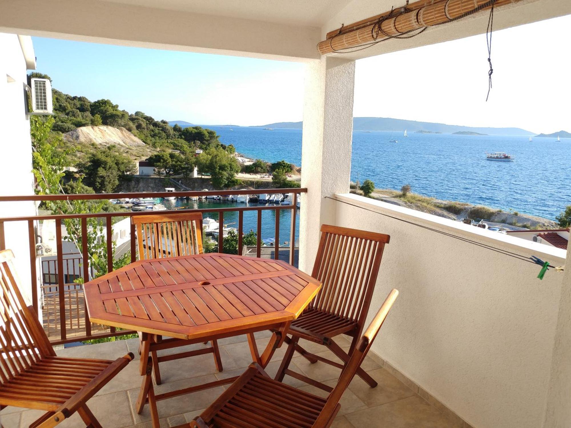 Astramaris Apartments Donji Okrug  Dış mekan fotoğraf